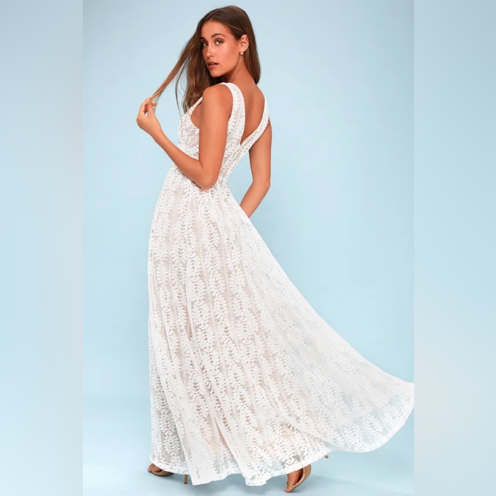 Lulu’s Eliana White Lace Maxi Dress